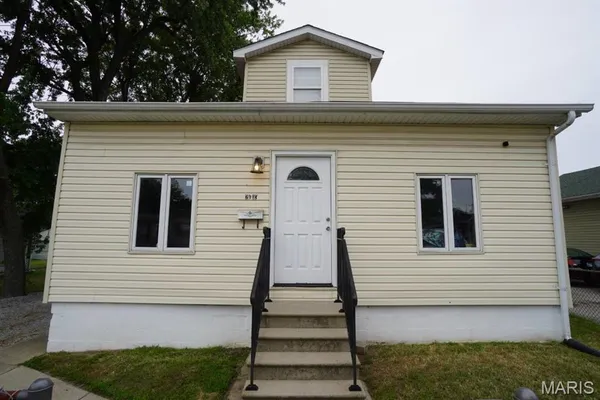 $119,000 | 2013 4th Street, Madison, IL 62060
