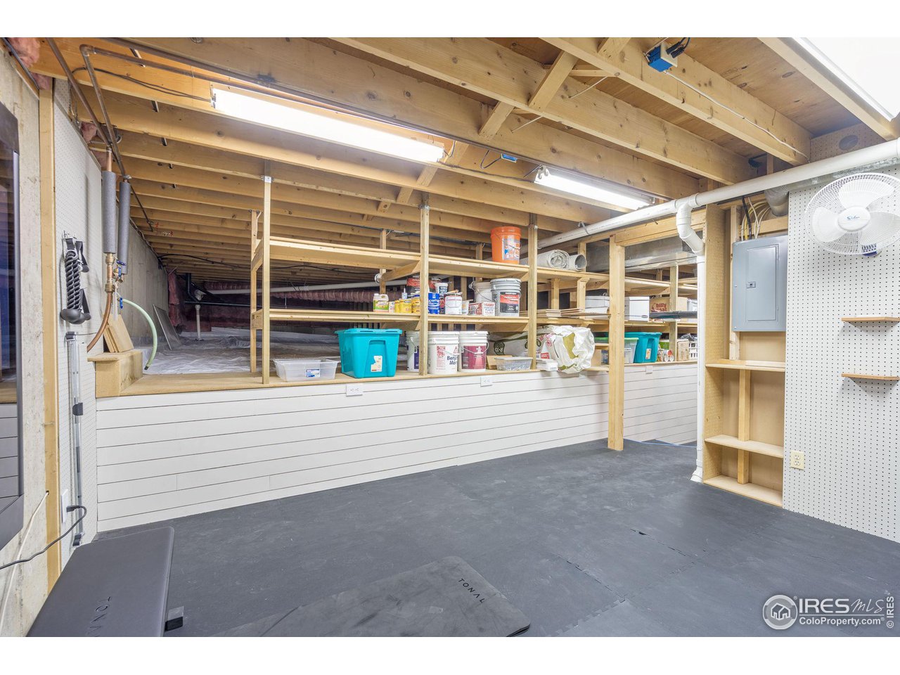 2504 Farnell Road Fort Collins, CO 80524 - Photo 29 of 39 Loads of Crawl Space StorAge