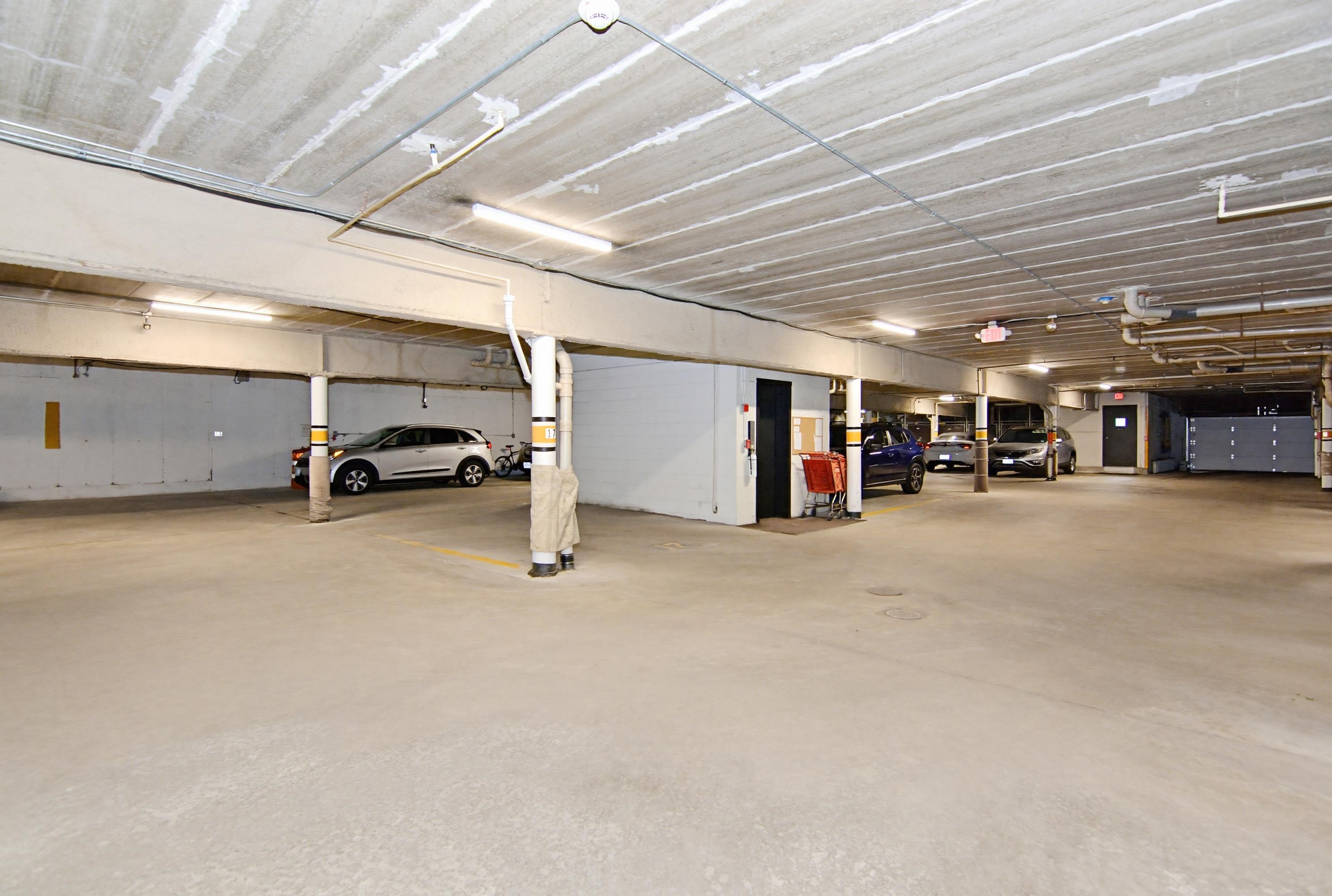 33 Spit Brook Road, Unit 21 Nashua, NH 03060 - Photo 32 of 41 Gallery Image 32