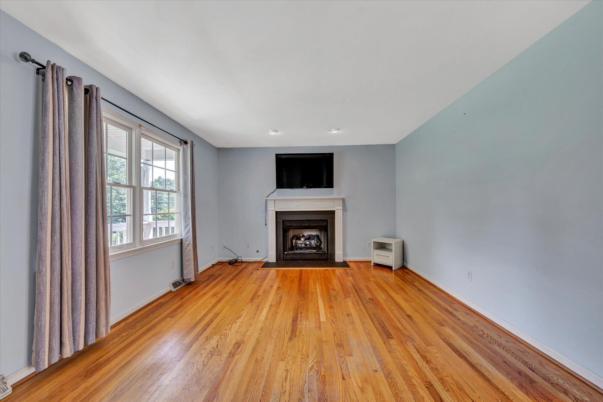 2771 Thomas Jefferson Road Forest, VA 24551 - Photo 3 of 29 03-DSC00133