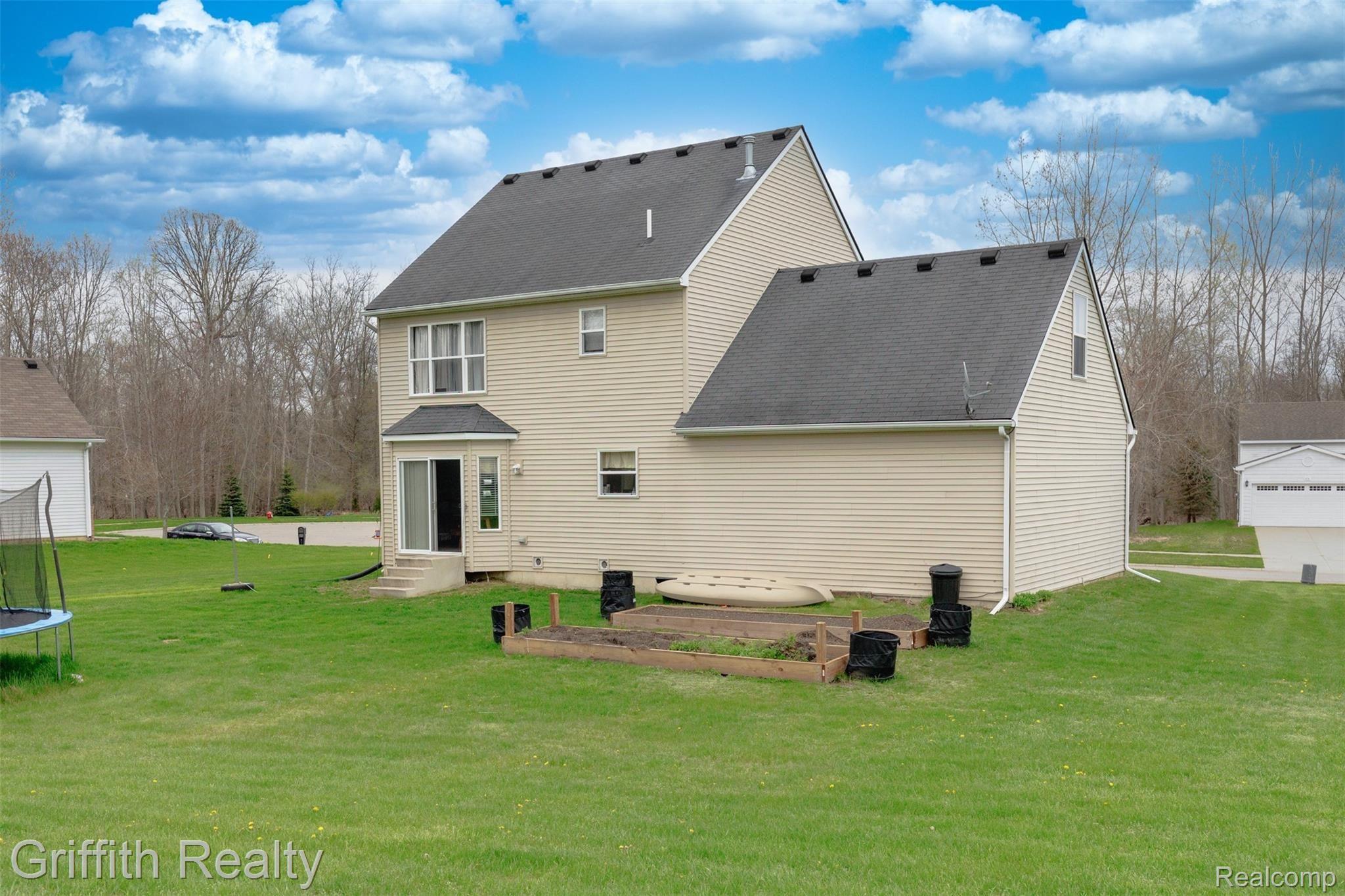 679 Hewitt Street Howell, MI 48843 - Photo 42 of 44 679 Hewitt Street-8.jpg