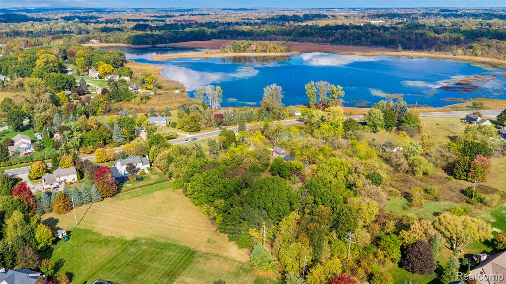 13278 9 Mile Road South Lyon, MI 48178 - Photo 52 of 56