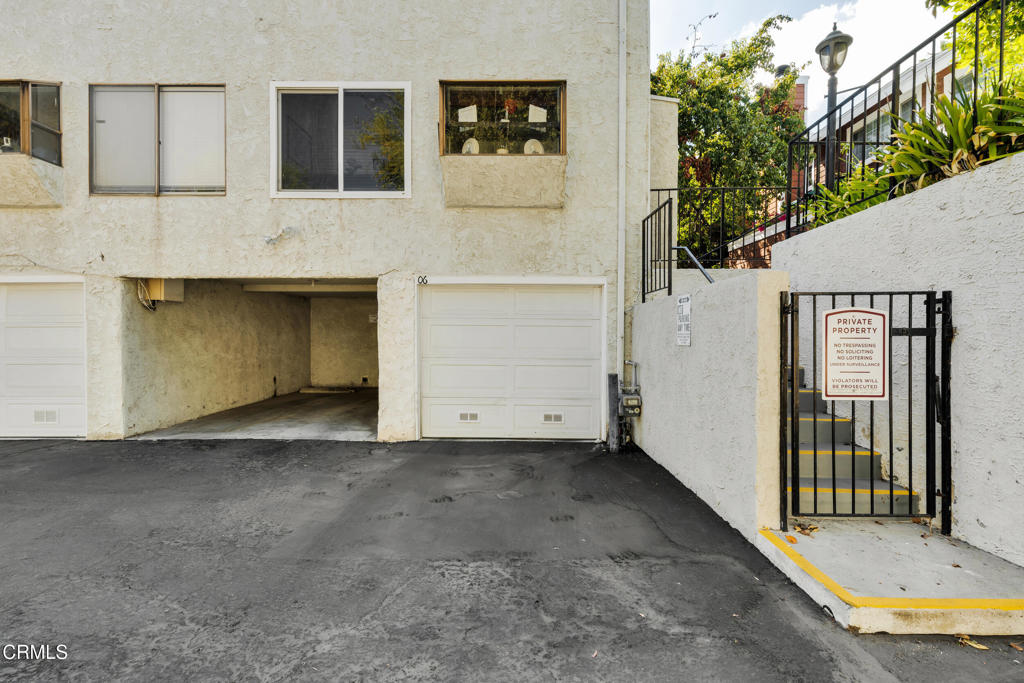 19431 Sherman Way, Unit 6 Reseda, CA 91335 - Photo 28 of 31 a view of a house with a staircase
