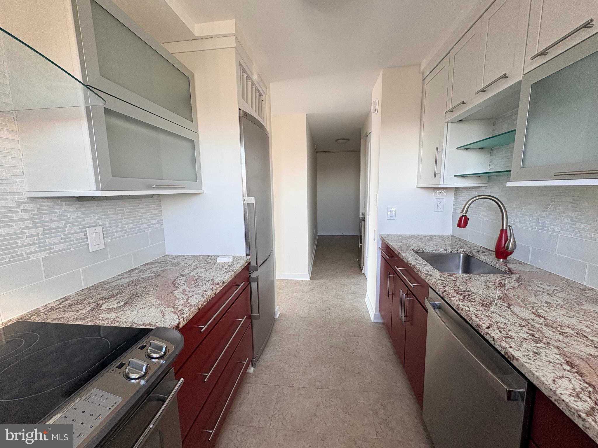 1420 Locust Street, Unit 29R Philadelphia, PA 19102 - Photo 4 of 30 Kitchen