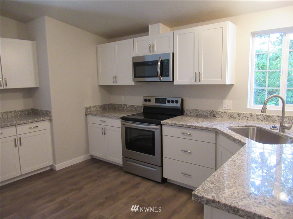 493 Southwest Lider Road Port Orchard, WA 98367 - Photo 2 of 19 Gallery Image 2