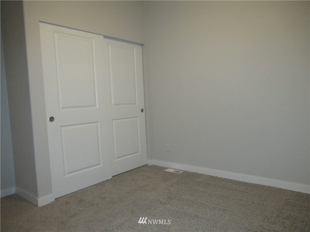 493 Southwest Lider Road Port Orchard, WA 98367 - Photo 12 of 19 Gallery Image 12