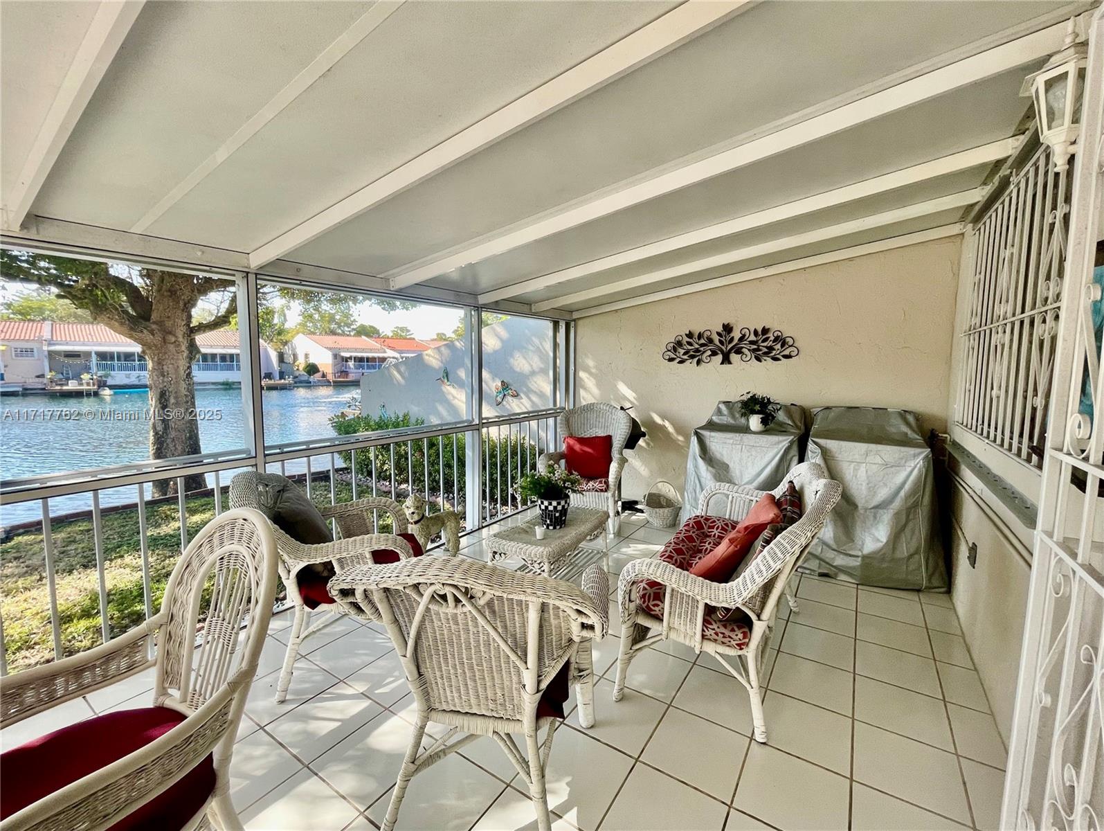 7014 Holly Road Miami Lakes, FL 33014 - Photo 15 of 26 Gallery Image 15