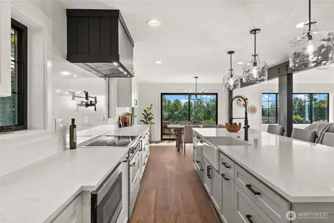 $3,095,000 | 6917 57th Avenue Northeast, Seattle, WA 98115