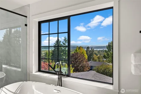 $3,095,000 | 6917 57th Avenue Northeast, Seattle, WA 98115