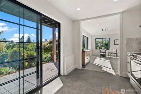 $3,095,000 | 6917 57th Avenue Northeast, Seattle, WA 98115