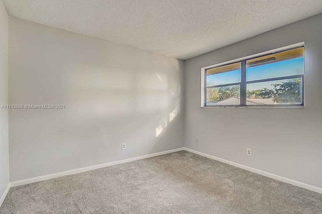 11498 Southwest 109th Road, Unit 39X Miami, FL 33176 - Photo 24 of 25 Gallery Image 24