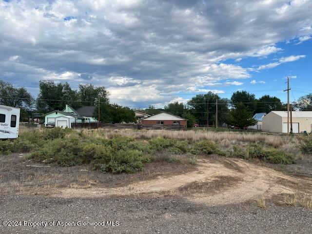 948 Stillwell Avenue Rifle, CO 81650 - Photo 7 of 10 IMG_6743