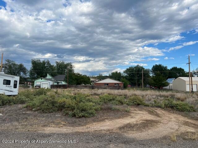 948 Stillwell Avenue Rifle, CO 81650 - Photo 8 of 10 IMG_6742