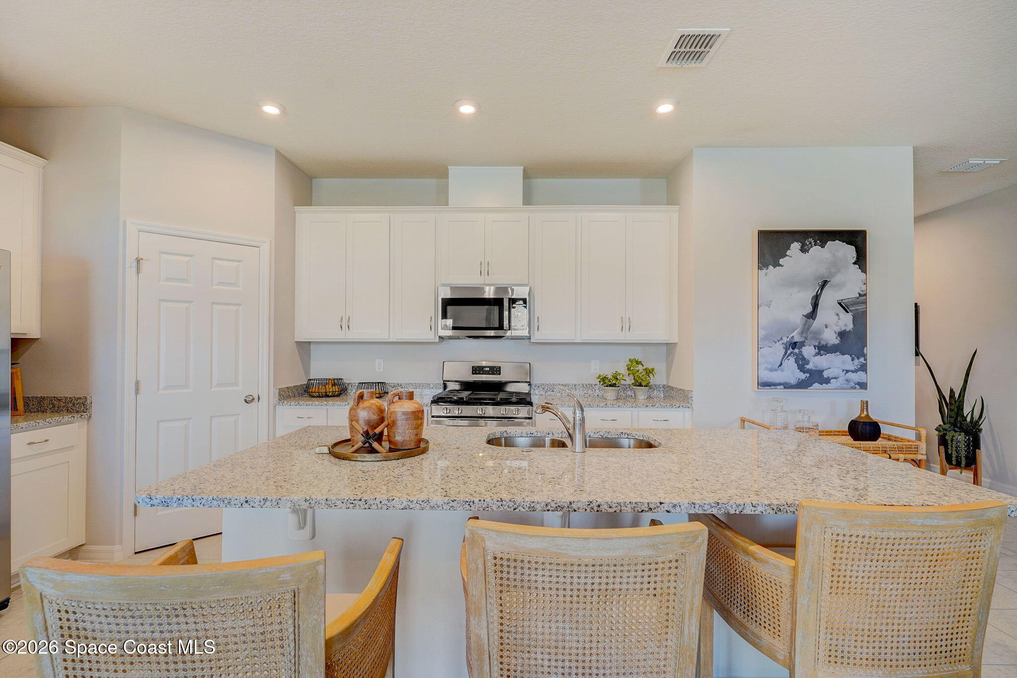 1105 Connolly Lane Northeast Palm Bay, FL 32905 - Photo 15 of 36 21-web-or-mls-Nuthatcher Dr-019