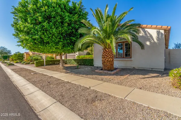 $1,099,000 | 7556 West Crystal Road, Glendale, AZ 85308