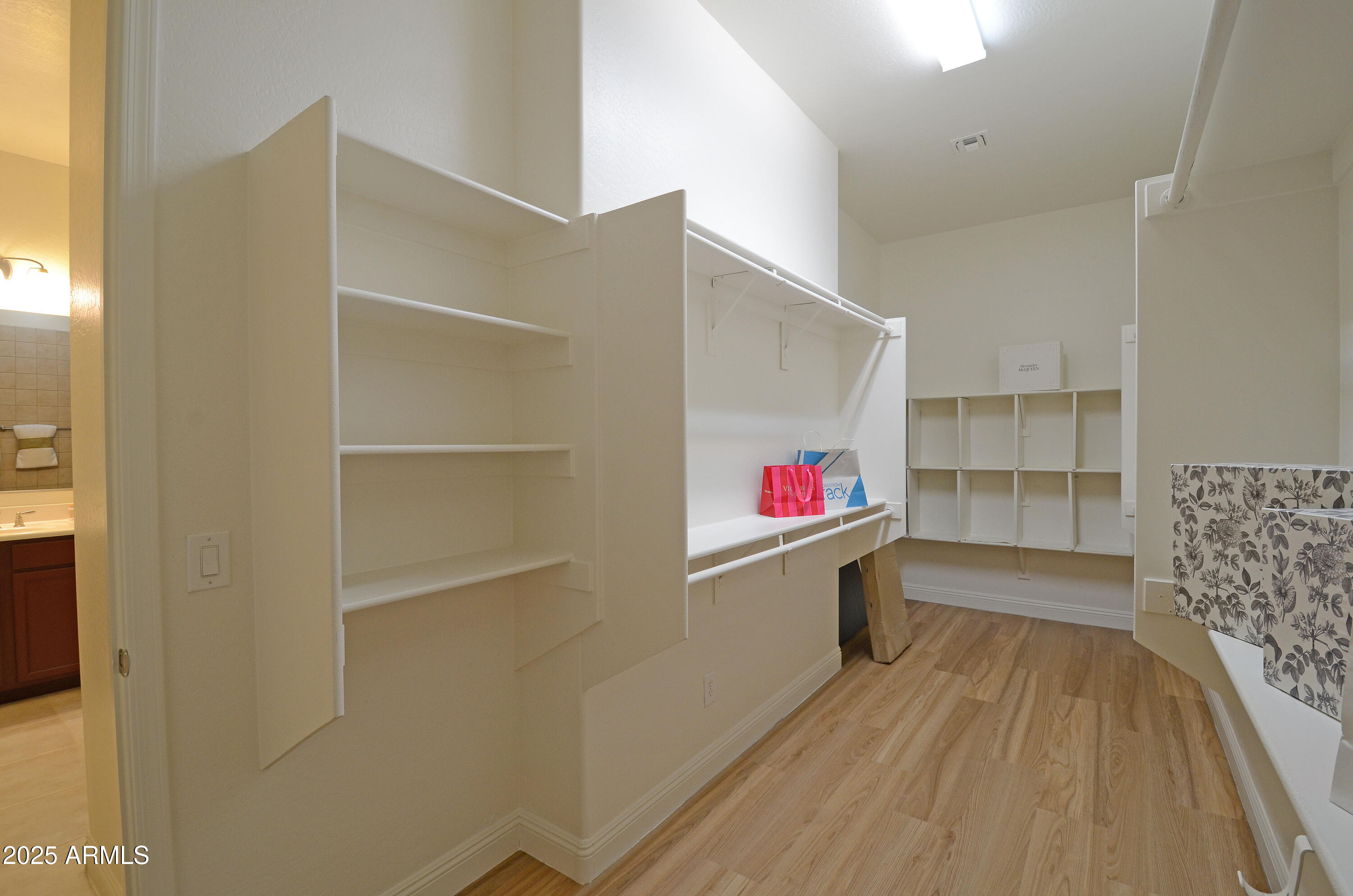 7556 West Crystal Road Glendale, AZ 85308 - Photo 39 of 84 DSC_1001