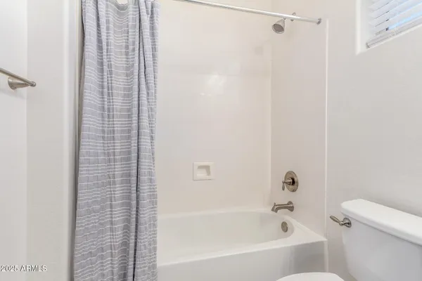 $1,099,000 | 7556 West Crystal Road, Glendale, AZ 85308