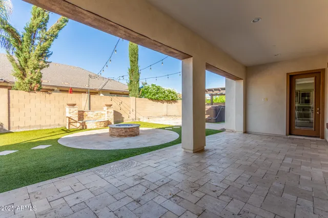 $1,175,000 | 7556 West Crystal Road, Glendale, AZ 85308