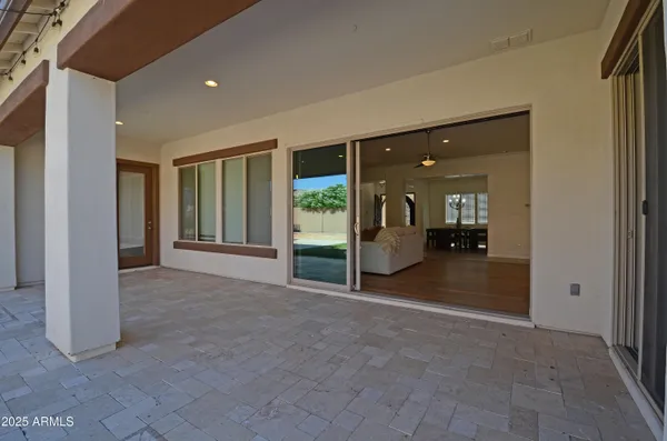 $1,099,000 | 7556 West Crystal Road, Glendale, AZ 85308