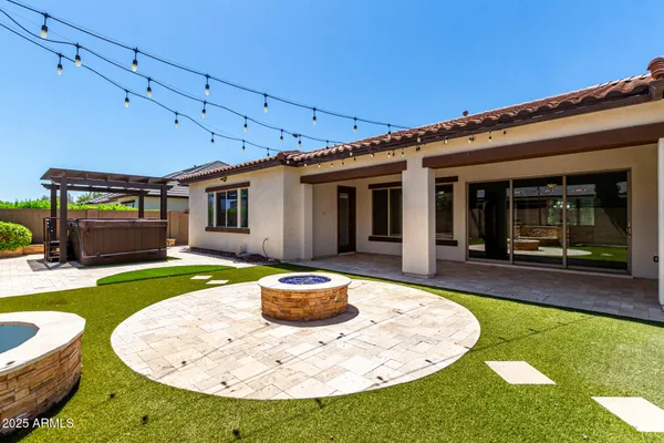 $1,099,000 | 7556 West Crystal Road, Glendale, AZ 85308