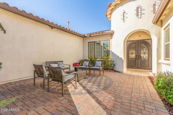 $1,099,000 | 7556 West Crystal Road, Glendale, AZ 85308