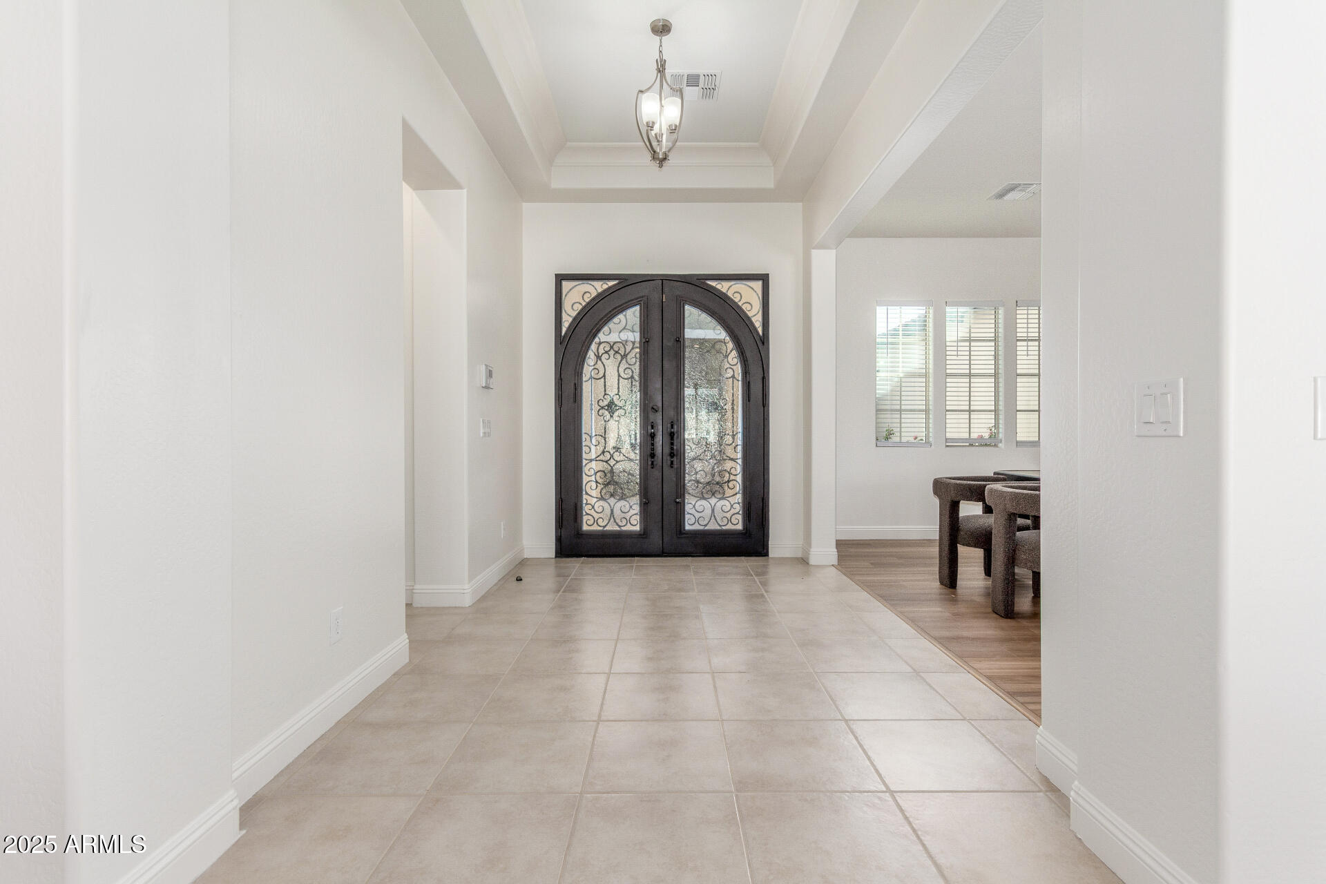 7556 West Crystal Road Glendale, AZ 85308 - Photo 10 of 84 10 Crystal