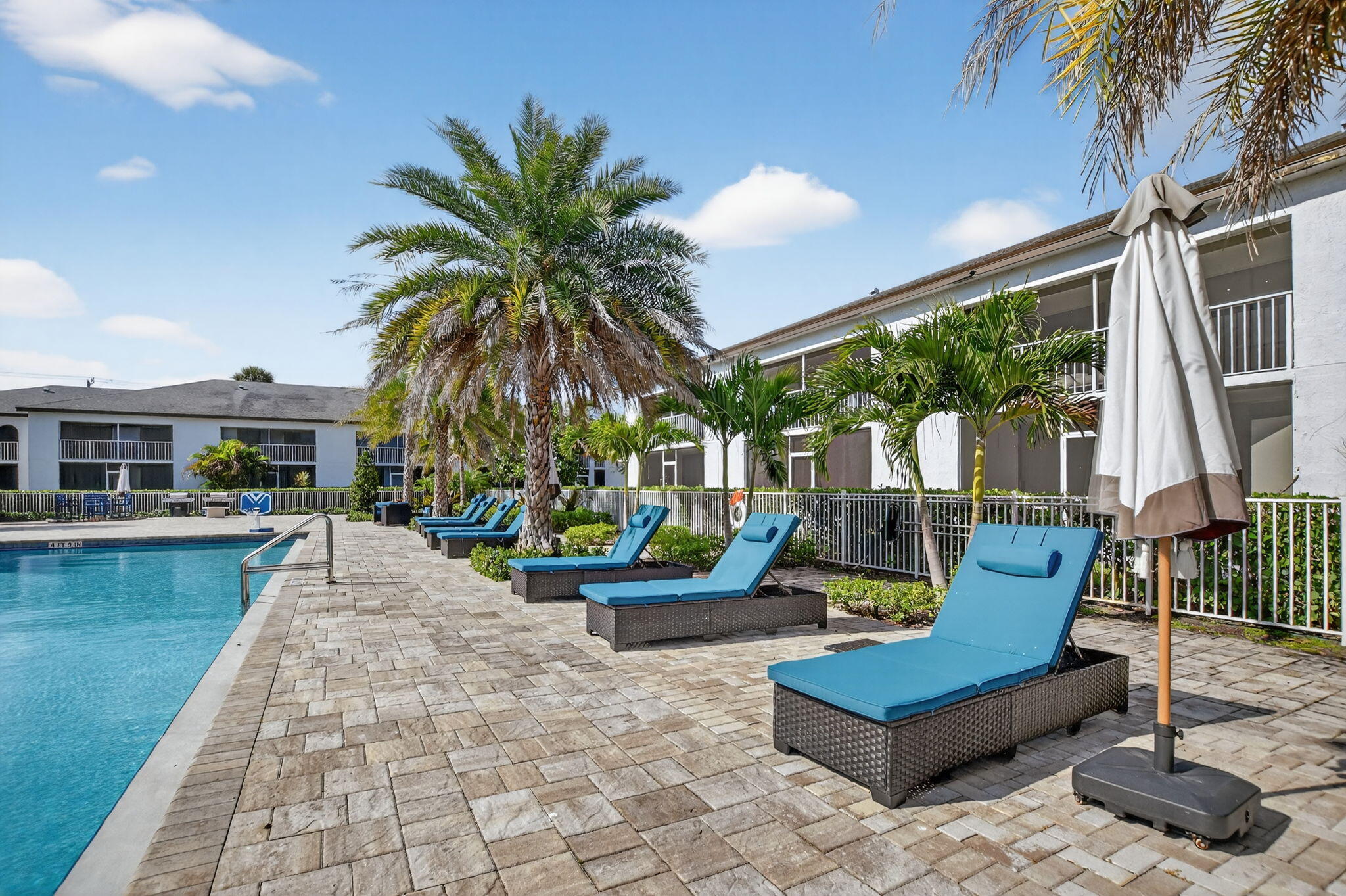 100 West Hidden Valley Boulevard, Unit 502 Boca Raton, FL 33487 - Photo 13 of 17 74-web-or-mls-DSC_5153
