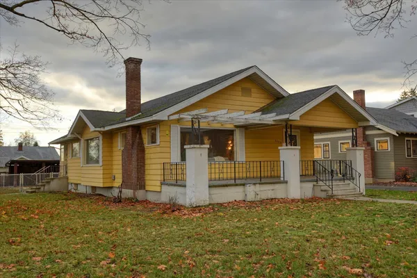 $350,000 | 3203 West Cora Avenue, Spokane, WA 99205