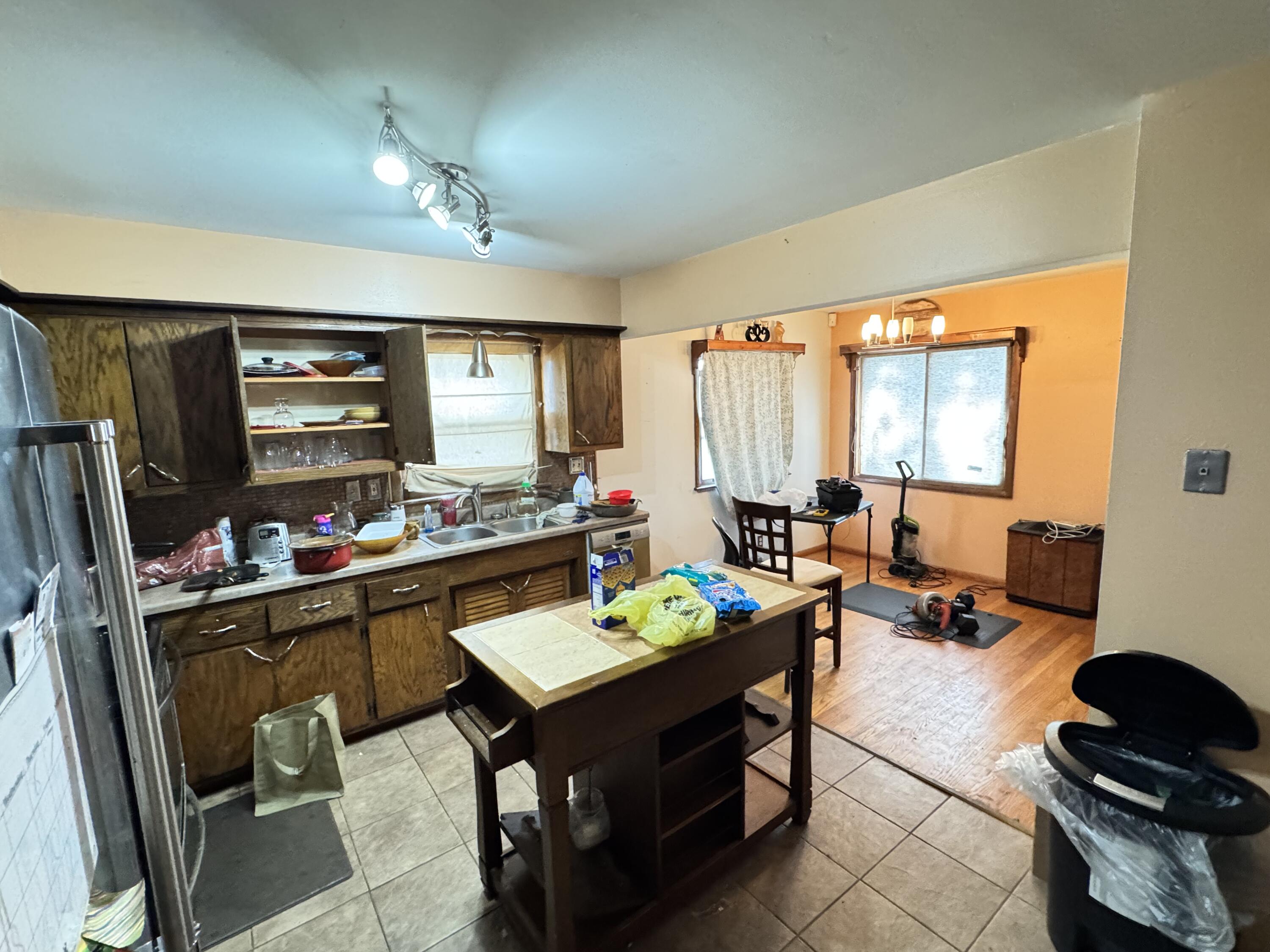5936 North 84th Street Milwaukee, WI 53225 - Photo 6 of 18 lower- kitchen