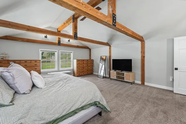 $575,000 | 96 Fordway Extension, Derry, NH 03038