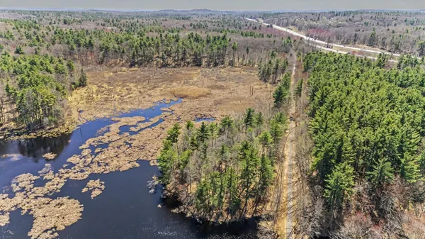 $575,000 | 96 Fordway Extension, Derry, NH 03038