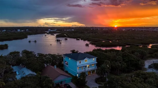 $1,095,000 | 908 South Flagler Avenue, Flagler Beach, FL 32136