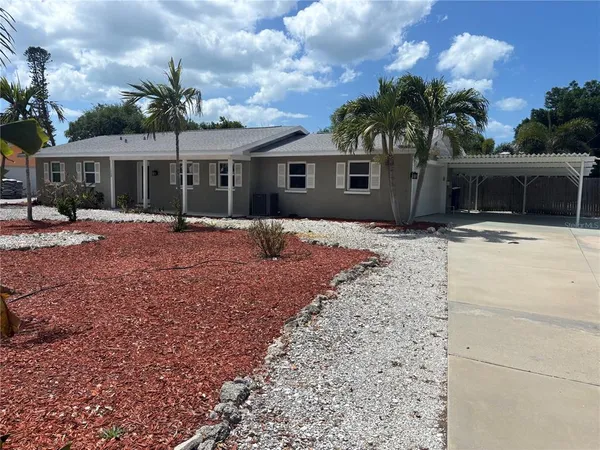 $1,995 | 1008 Estremadura Drive, Bradenton, FL 34209