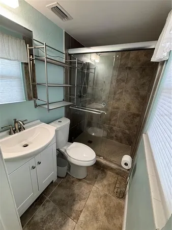 $1,995 | 1008 Estremadura Drive, Bradenton, FL 34209