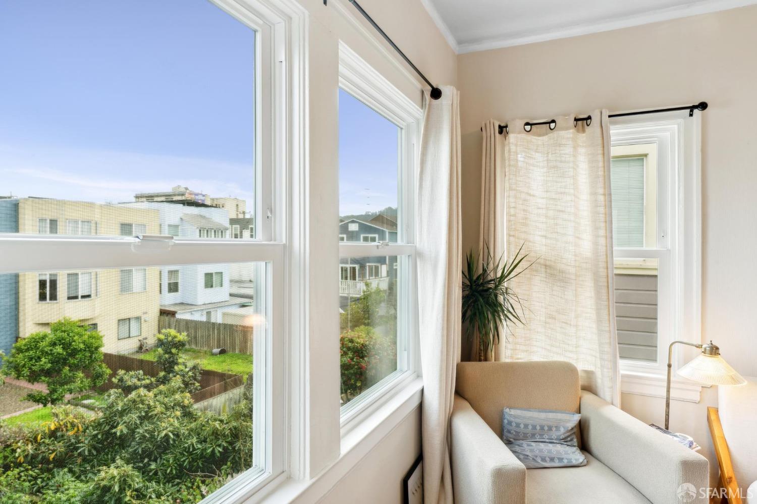 368 Funston Avenue San Francisco, CA 94118 - Photo 14 of 16 a view of a living room and a window
