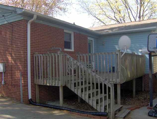 614 West Darby Road Greenville, SC 29609 - Photo 4 of 14 Gallery Image 4