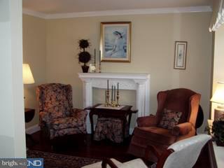 257 Twining Road Lansdale, PA 19446 - Photo 3 of 6 Gallery Image 3
