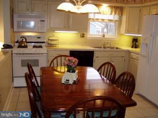 257 Twining Road Lansdale, PA 19446 - Photo 4 of 6 Gallery Image 4