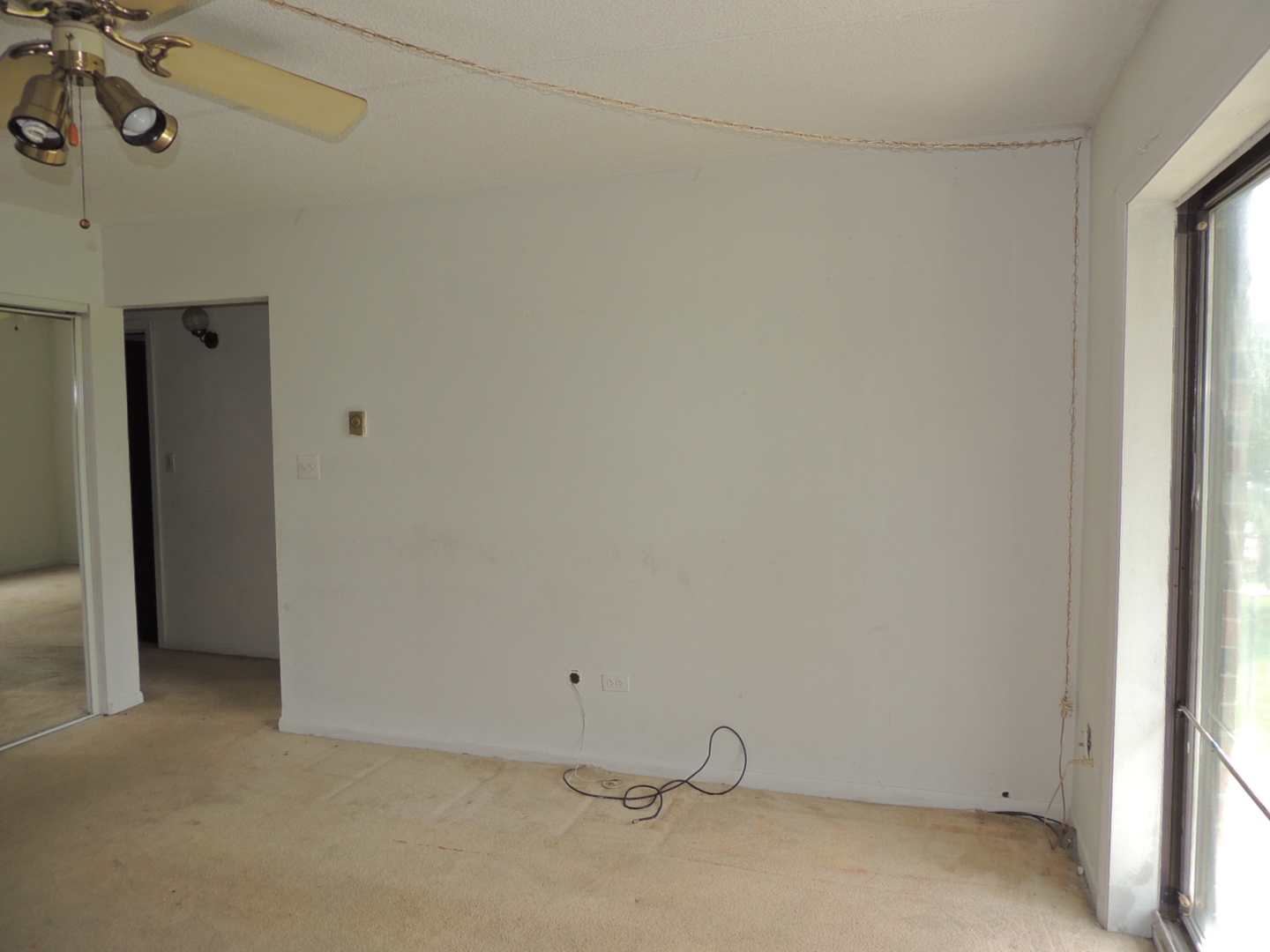 962 North Rt 53, Unit 101B Addison, IL 60101 - Photo 10 of 36 a view of a room with rack on the wall
