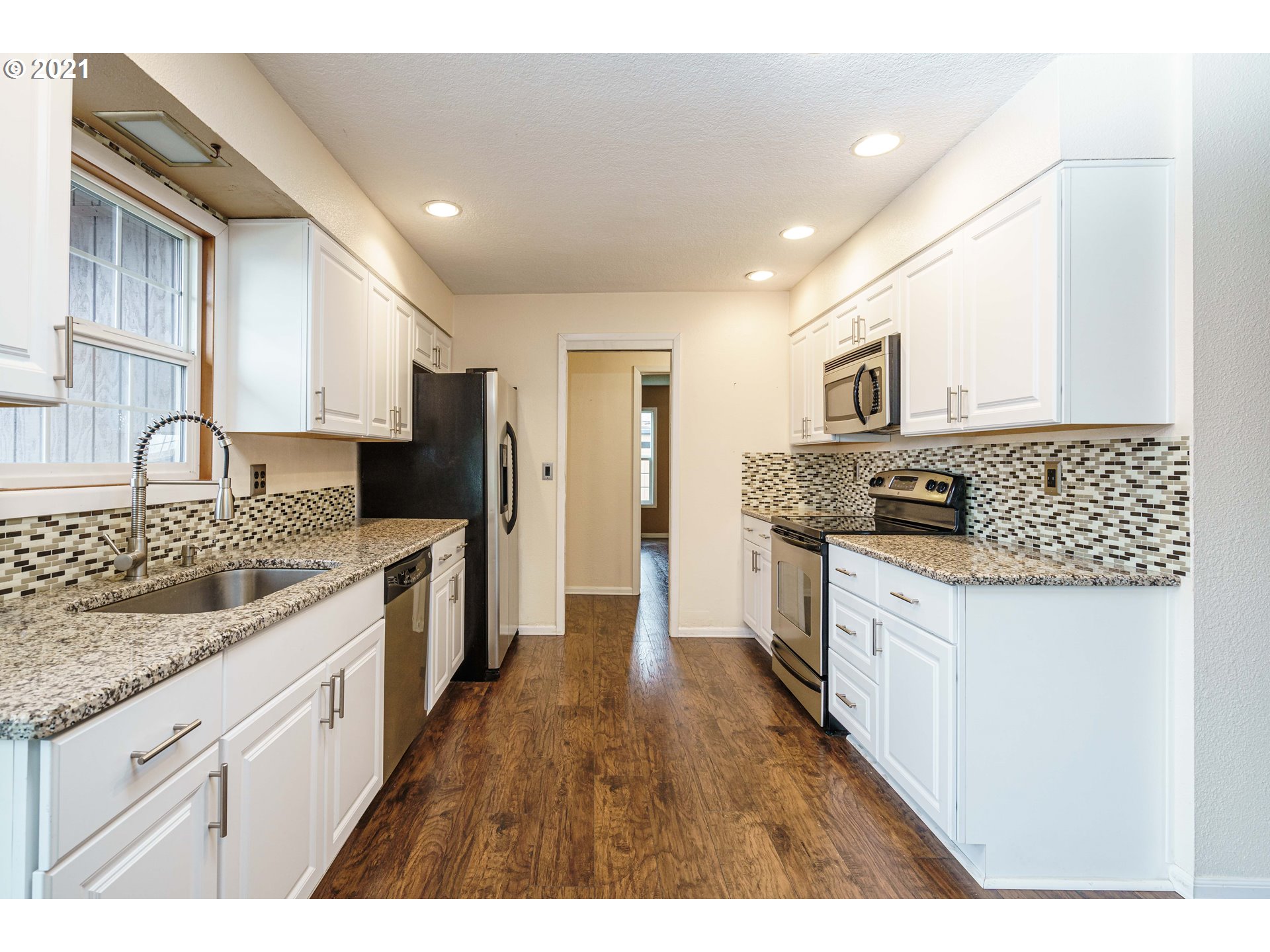 35900 Pittsburg Road St. Helens, OR 97051 - Photo 2 of 9 Gallery Image 2