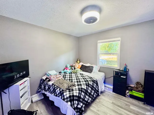 $169,900 | 1617 Green Street Road, Centralia, IL 62801