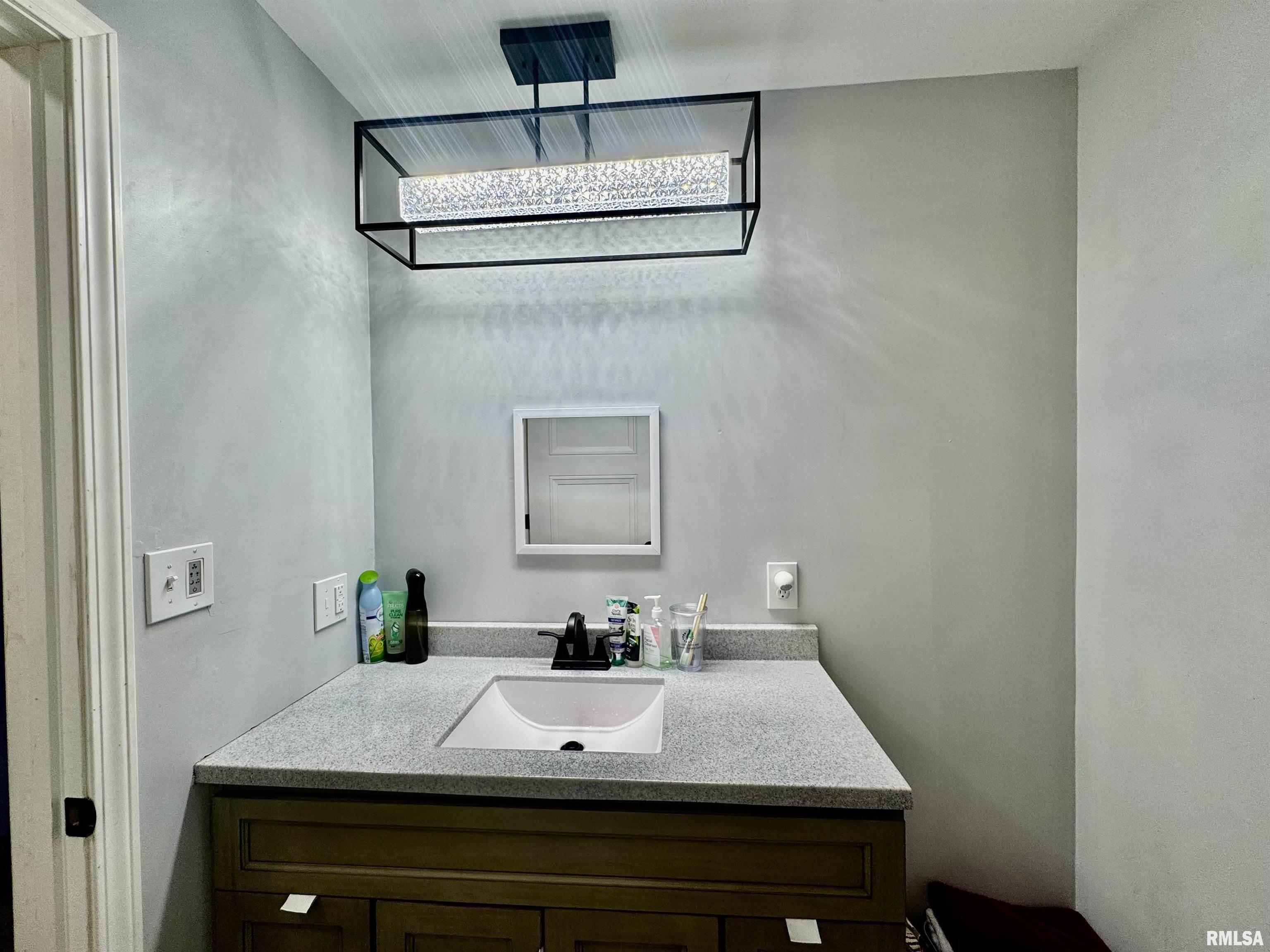 1617 Green Street Road Centralia, IL 62801 - Photo 15 of 18