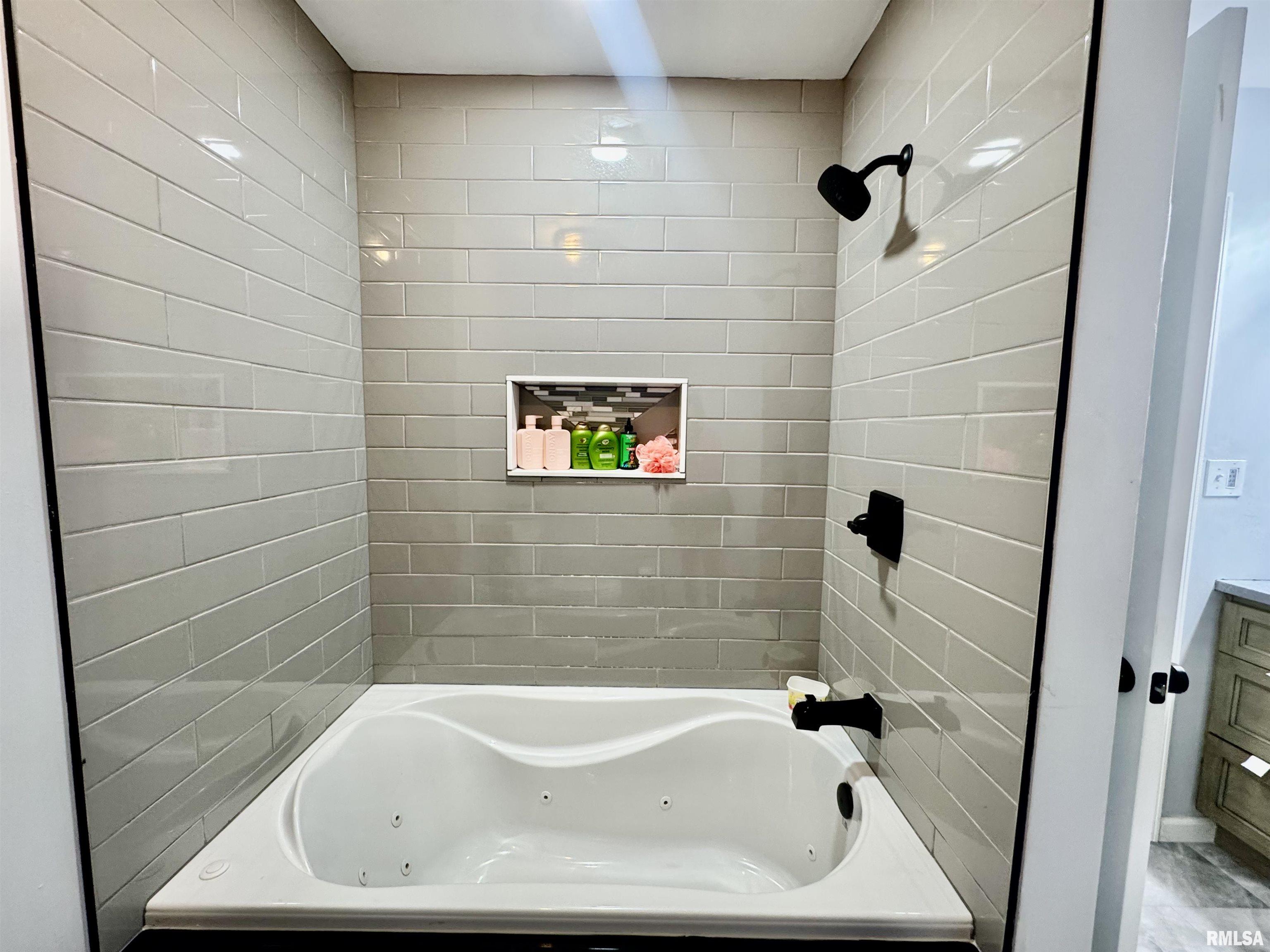 1617 Green Street Road Centralia, IL 62801 - Photo 17 of 18