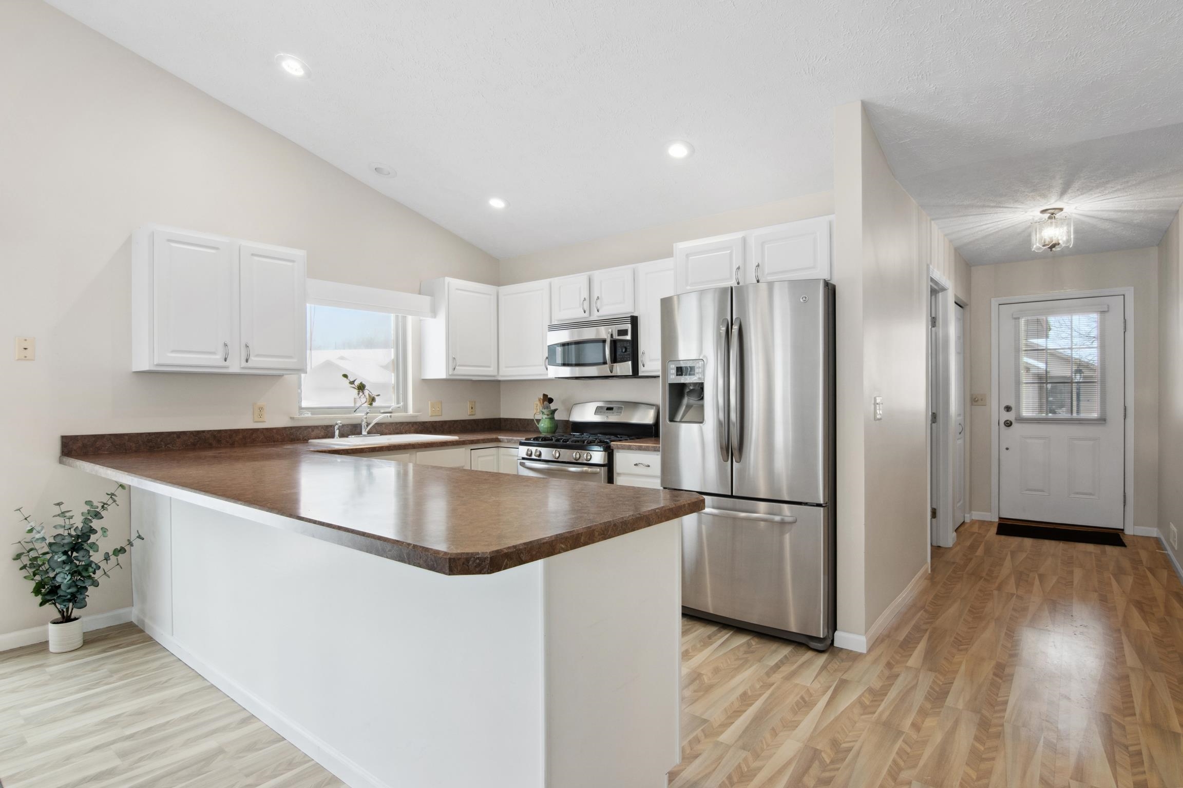 1323 Terra Road Traverse City, MI 49686 - Photo 6 of 23 1930228-b23c5da3-0aeb-4163-a78f-0c3a4bdfb70a.JPG