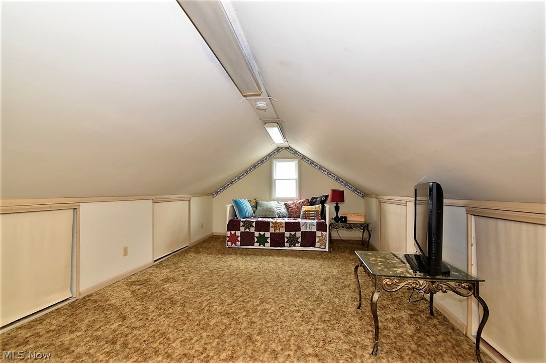 1600 Maplegrove Road Cleveland, OH 44121 - Photo 25 of 33