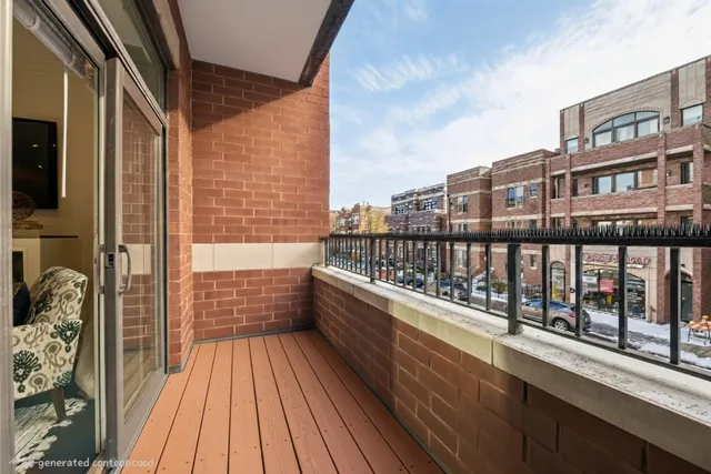 $374,000 | 2472 West Foster Avenue, Unit 209, Chicago, IL 60625