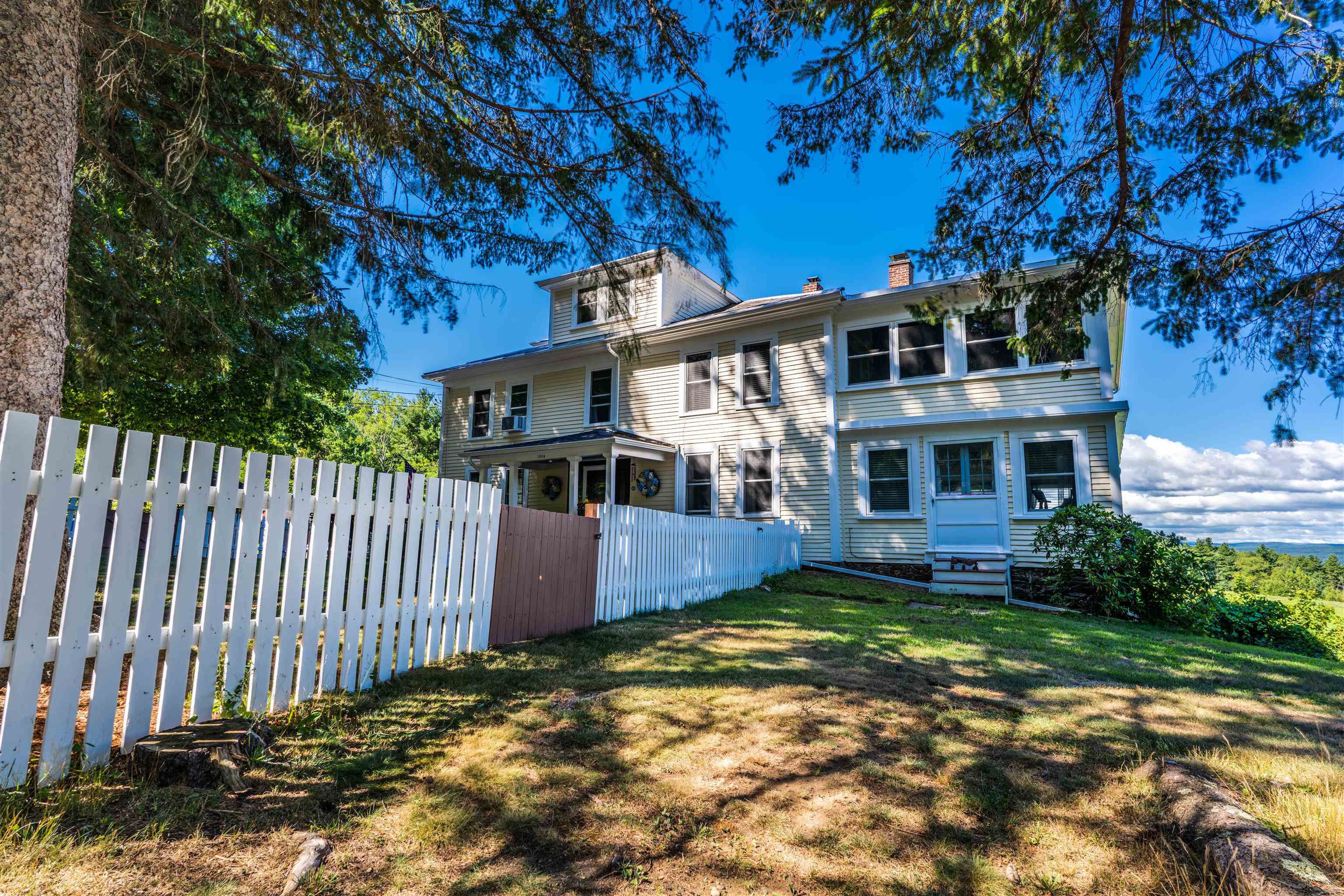 392 Watkins Hill Road Walpole, NH 03608 - Photo 1 of 37