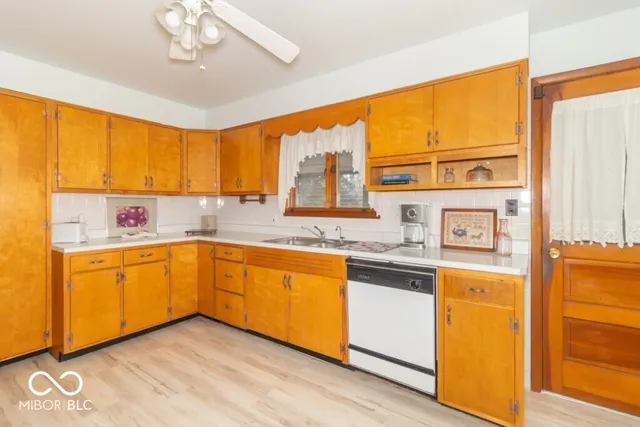 $234,900 | 209 South Jefferson Street, Sulphur Springs, IN 47356