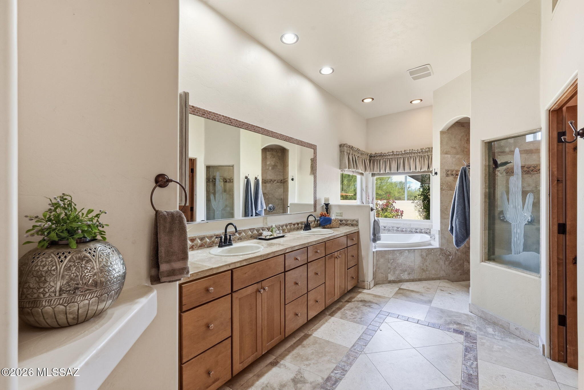 1003 North Freeman Road Tucson, AZ 85748 - Photo 26 of 51 Primary Bath
