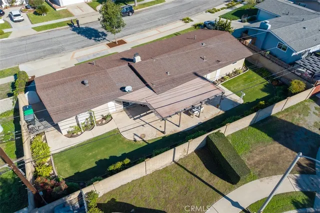 $1,050,000 | 2020 West Willow Avenue, Orange, CA 92868